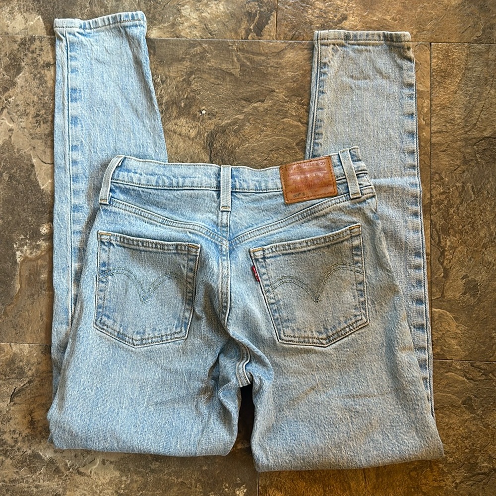 Levi Skinny